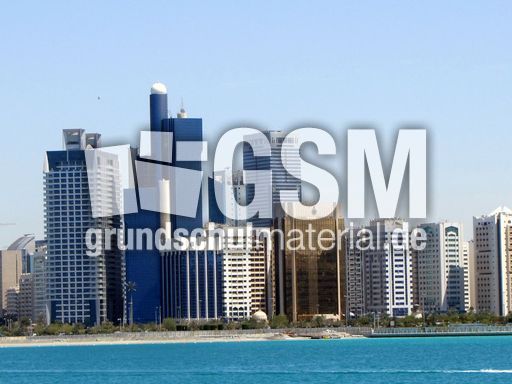 094 Abu Dhabi, Skyline.JPG